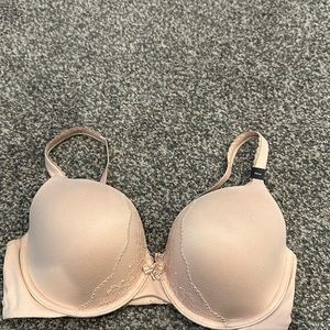 Body by Victoria Perfect Shape Bra, NWT, 34DD, Nude